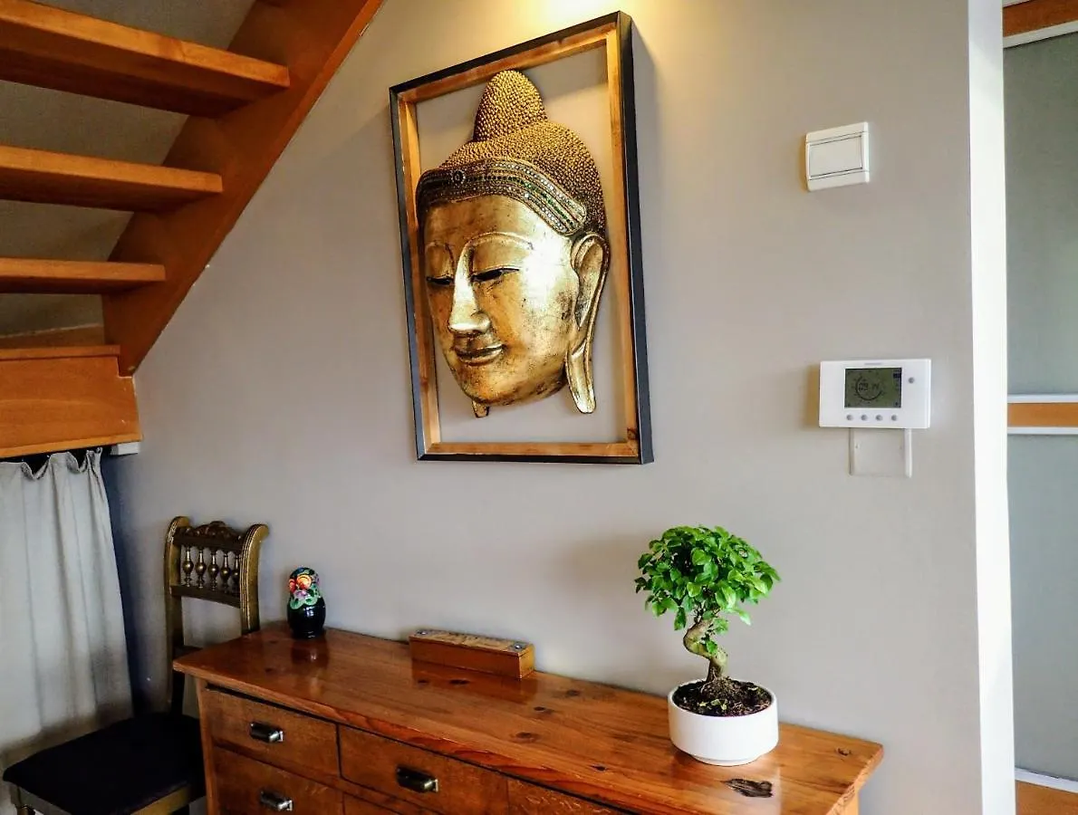 Le Belvedere : Chambres Et Table D'Hotes Montmelian 0*,  France