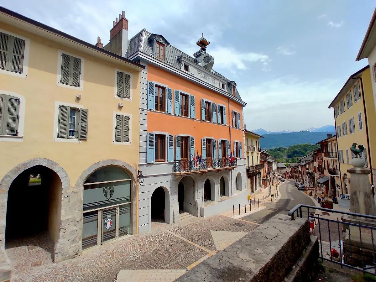 Bed & Breakfast Le Belvedere : Chambres Et Table D'Hotes Montmélian